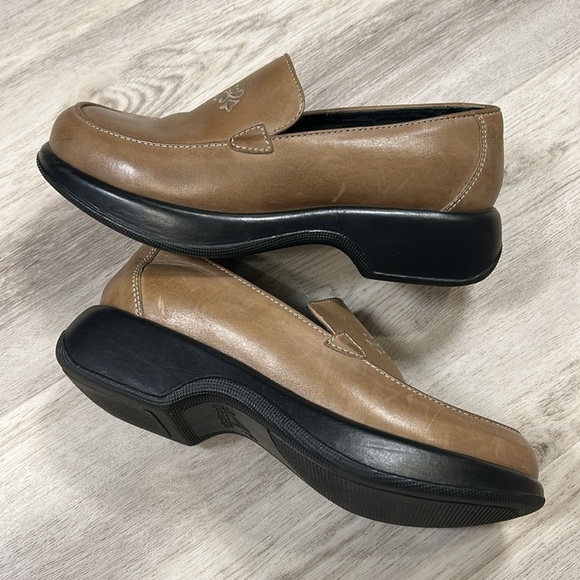 Dansko Royal Romance Tan Leather Embroidered Platform Clog Loafer Comfort Shoes - Picture 5 of 10